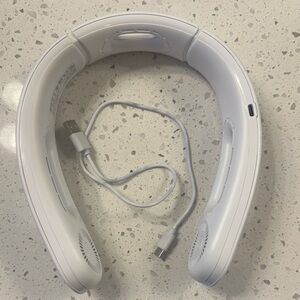 White Neck Fan with USB Cable